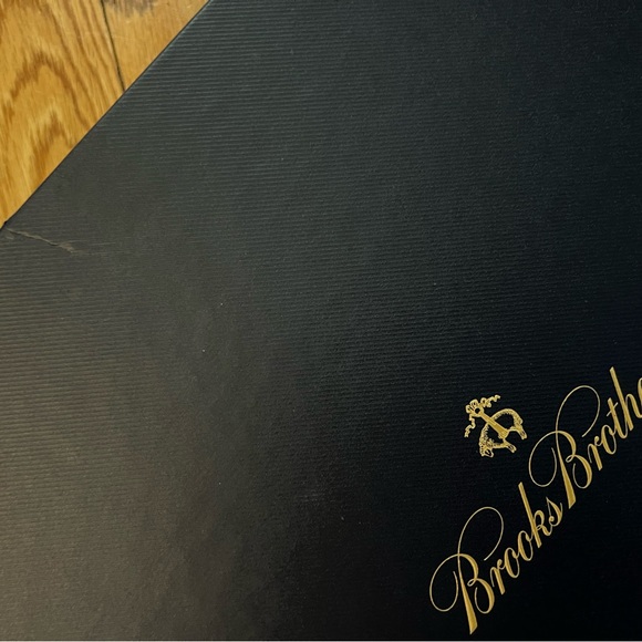 Brooks Brothers Gift Box - Picture 2 of 4